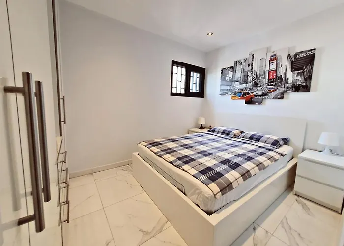 Sea View In Paradise Court